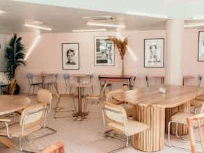 Hotel Ibis Styles Pont du Gard Route d'Avignon photo 2