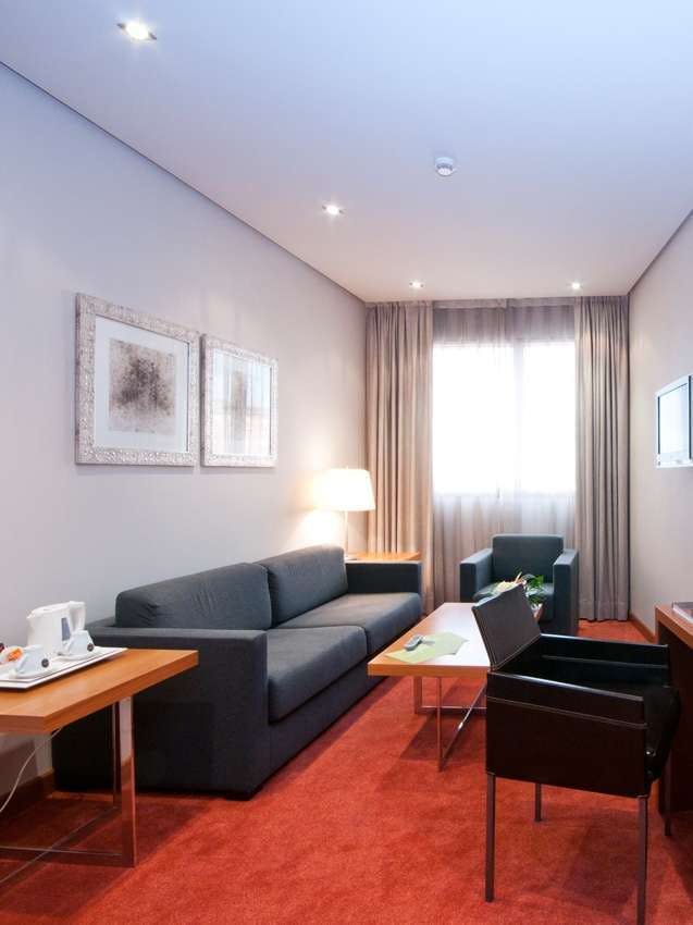 Hotel SILKEN CIUDAD GIJON HOTEL photo 4