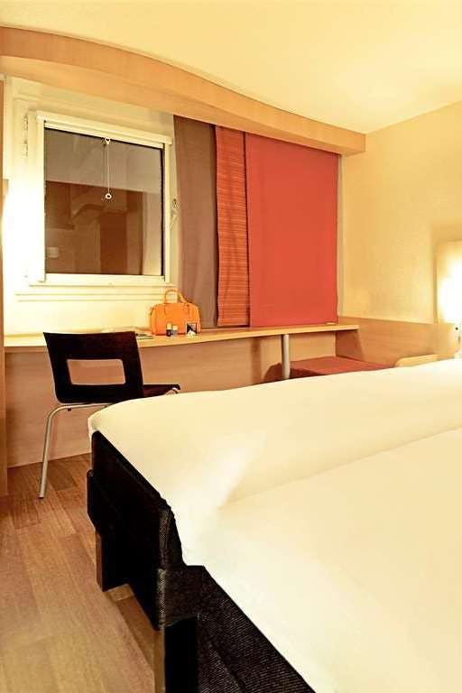Hotel Ibis Orly Chevilly Tram 7 photo 3