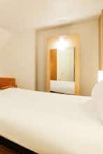 Hotel Ibis Versailles Château photo 1