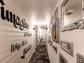 Hotel Ibis Styles Lausanne Center Mad House photo 3