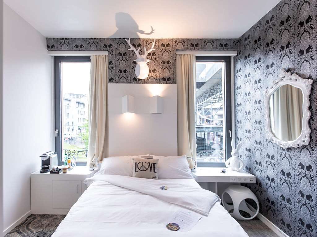 Hotel Ibis Styles Lausanne Center Mad House photo 4