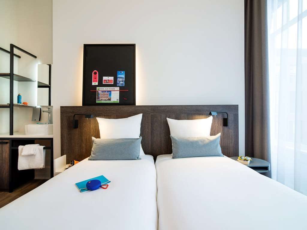 Hotel Ibis Styles Den Haag City Centre photo 2