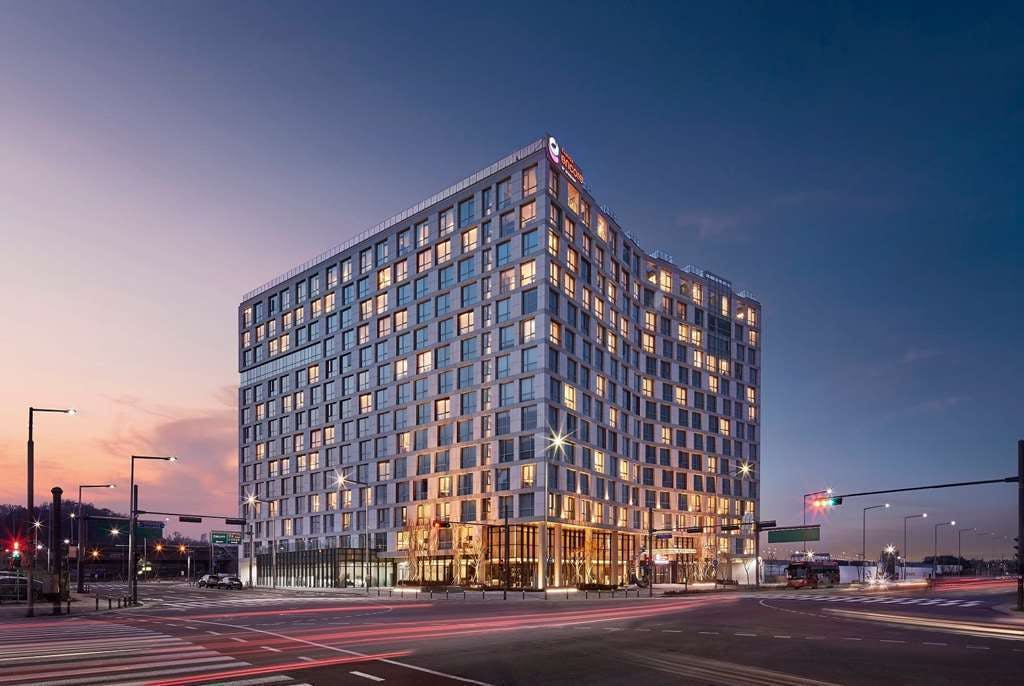 Ramada Encore by Wyndham Gimpo Han River Hotel