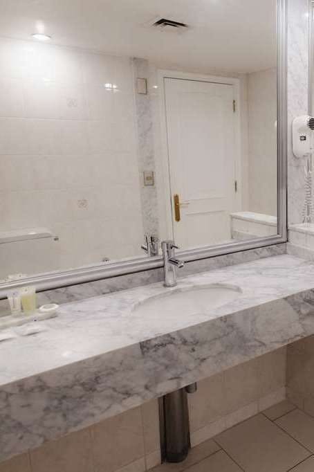 Hotel Wyndham Garden Santiago Kennedy photo 3