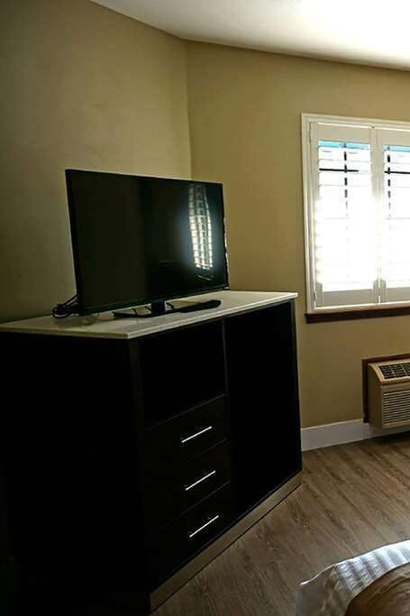 Hotel Travelodge Concord photo 3