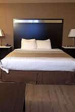Hotel Travelodge Concord photo 1