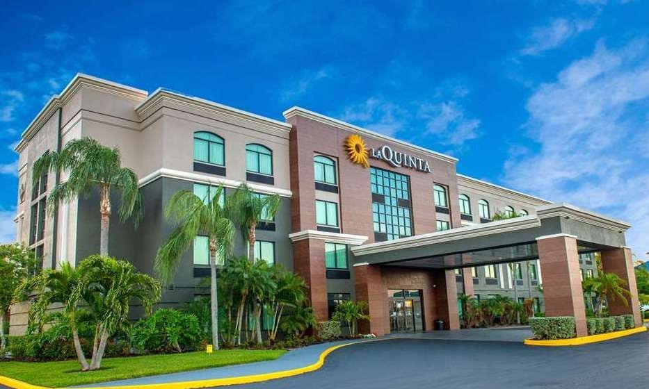 La Quinta Inn & Suites by Wyndham Clearwater South