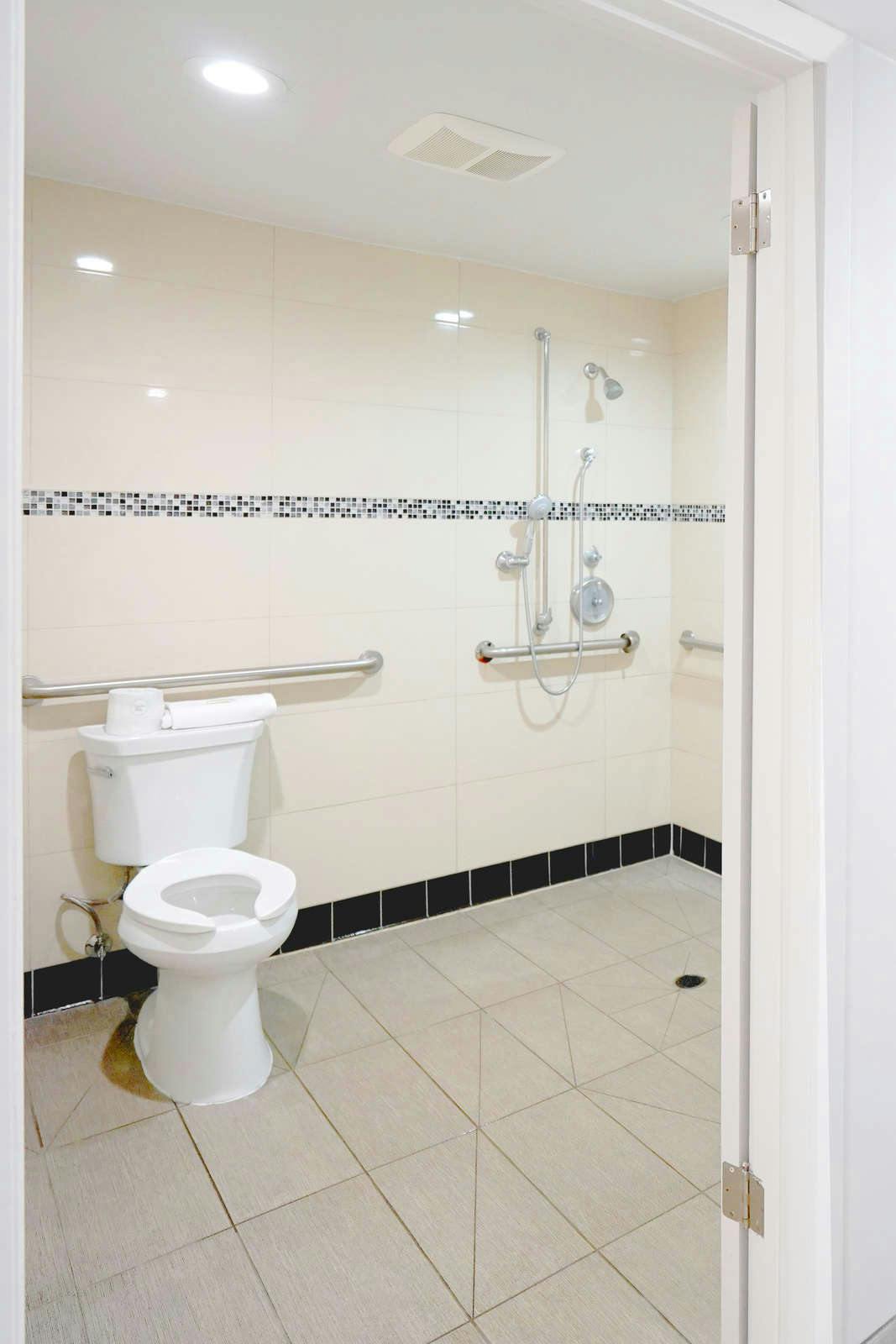 Hotel The Live Hotel photo 5