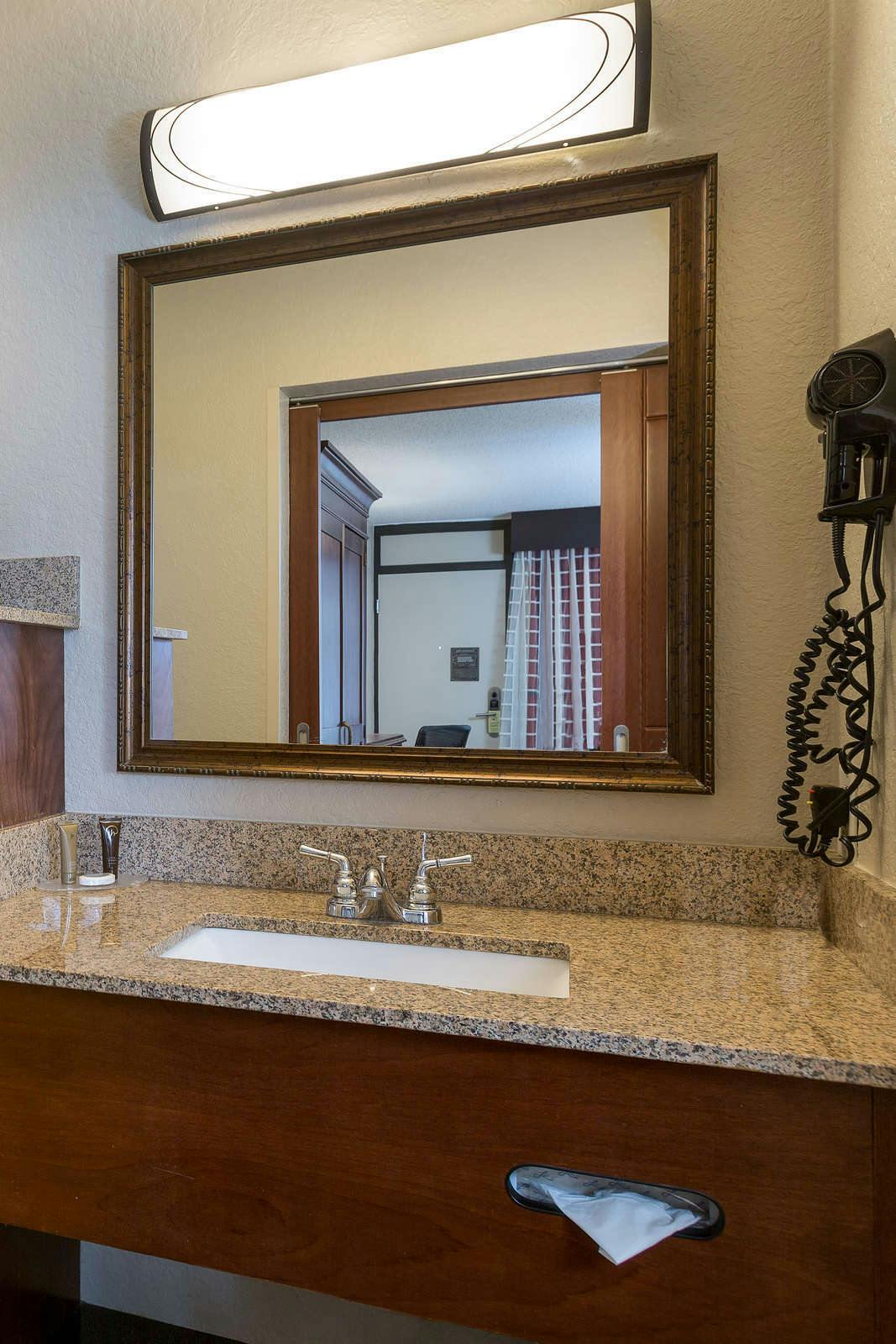 Hotel Rosen Inn at Pointe Orlando photo 3