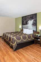Hotel Super 8 by Wyndham Kingsport photo 2