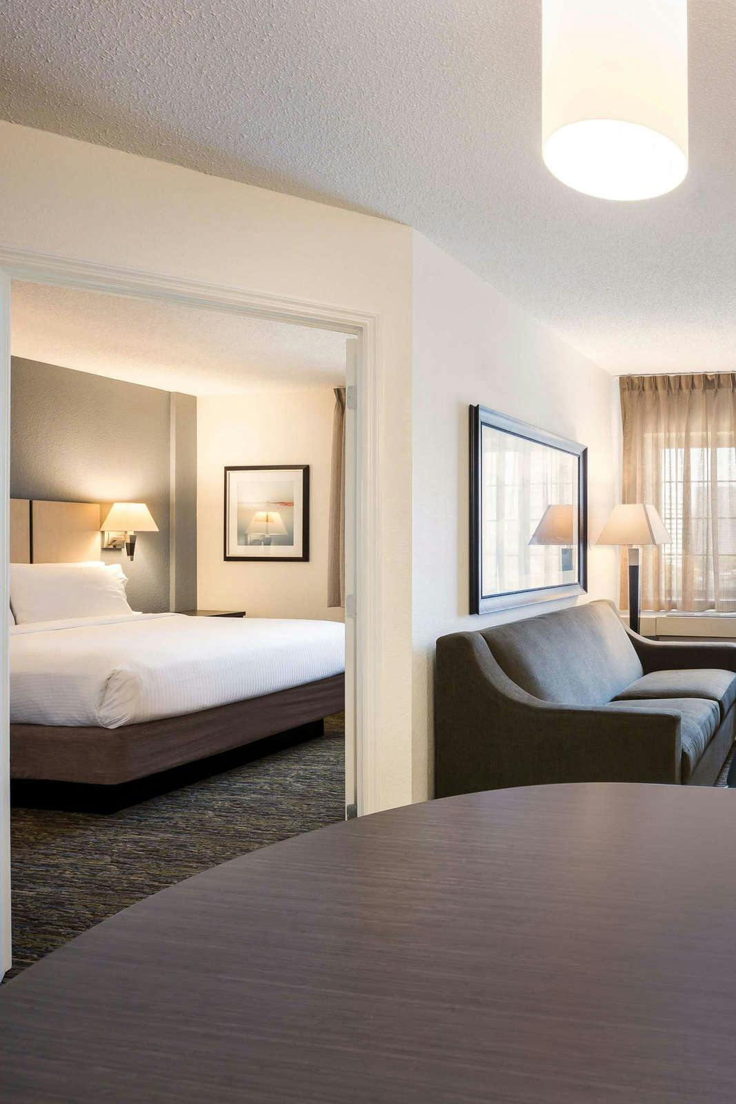 Hotel Sonesta Simply Suites Boston Braintree photo 1