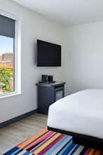 Hotel Aloft Portland Downtown Waterfront ME photo 4