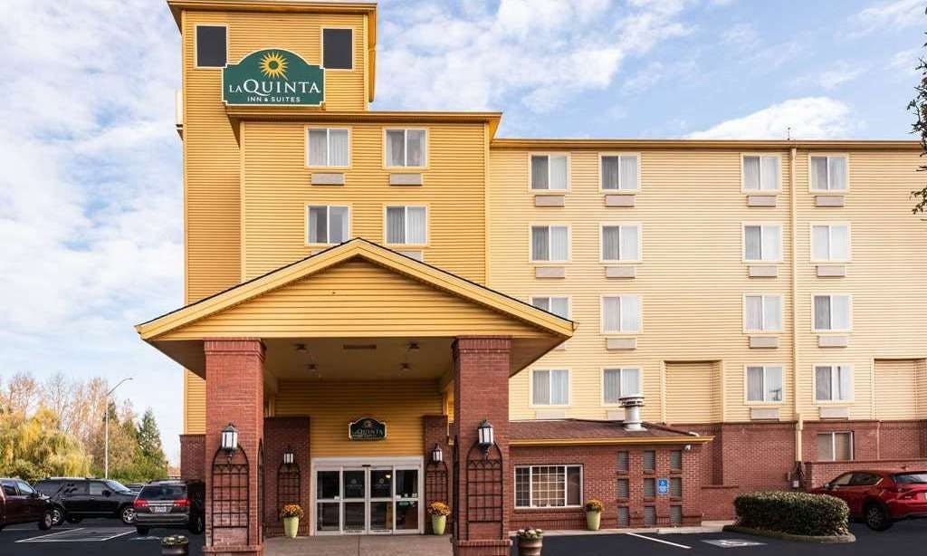 La Quinta Inn & Suites by Wyndham Portland Airport