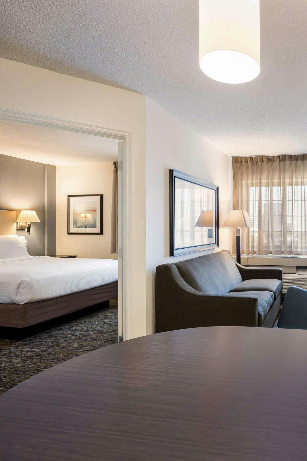 Hotel Sonesta Simply Suites Jacksonville photo 4