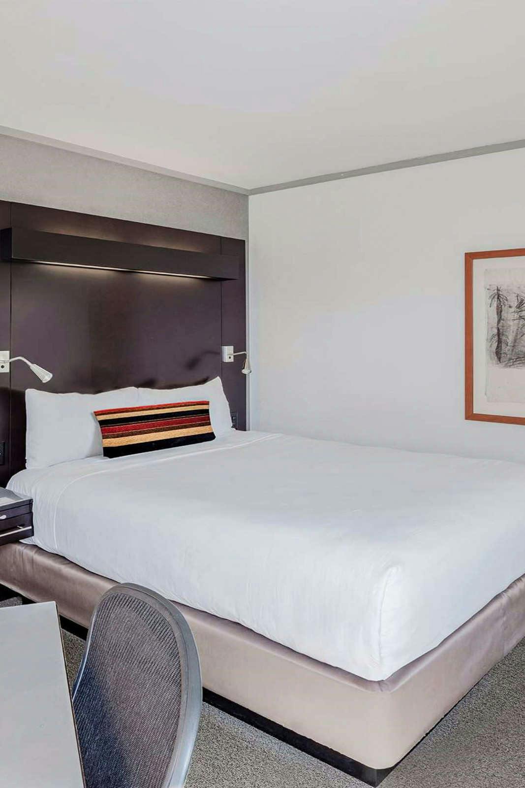 Hotel The Royal Sonesta Boston photo 1