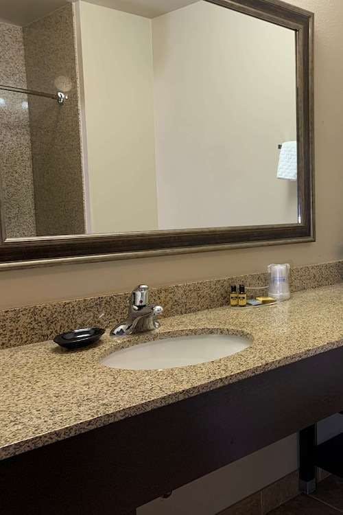 Hotel Radisson Hotel River Falls photo 4