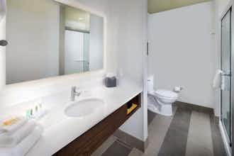 Hotel Holiday Inn & Suites Arden - Asheville Airport photo 4