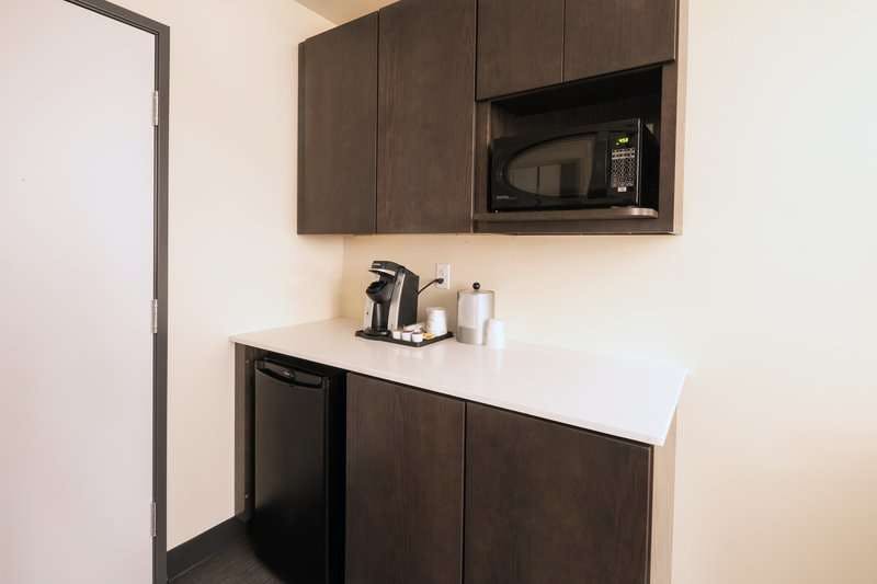 Hotel Holiday Inn & Suites Mount Pleasant photo 3