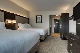 Hotel Holiday Inn Express & Suites Mount Vernon photo 2