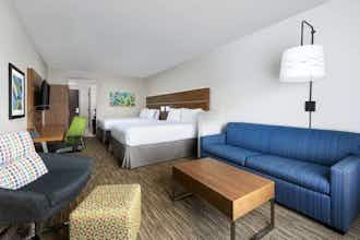 Hotel Holiday Inn Express & Suites Oakhurst-Yosemite Park Area photo 2