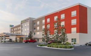 Holiday Inn Express & Suites Tampa East Ybor City