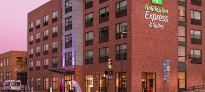 Holiday Inn Express & Suites Tulsa Downtown Arts District