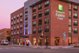 Holiday Inn Express & Suites Tulsa Downtown Arts District