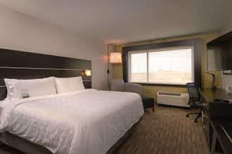 Hotel Holiday Inn Express & Suites Tulsa Downtown Arts District photo 1
