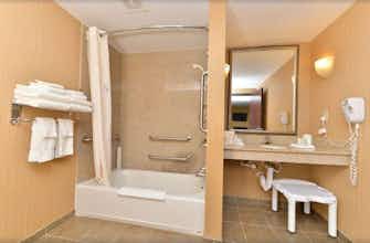 Hotel Holiday Inn Express Rochester South Mayo Area photo 5