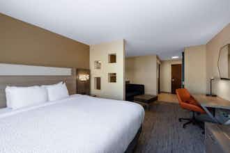 Hotel Holiday Inn Express Rochester South Mayo Area photo 1