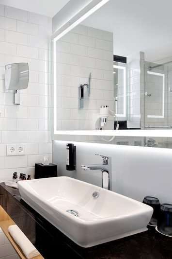 Hotel Holiday Inn Osnabruck photo 5