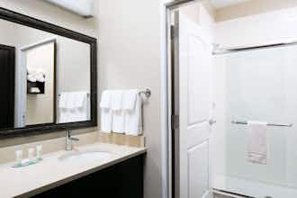 Hotel Staybridge Suites Des Moines Downtown photo 5
