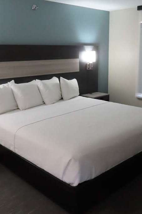 Hotel Best Western Prime Inn & Suites photo 1