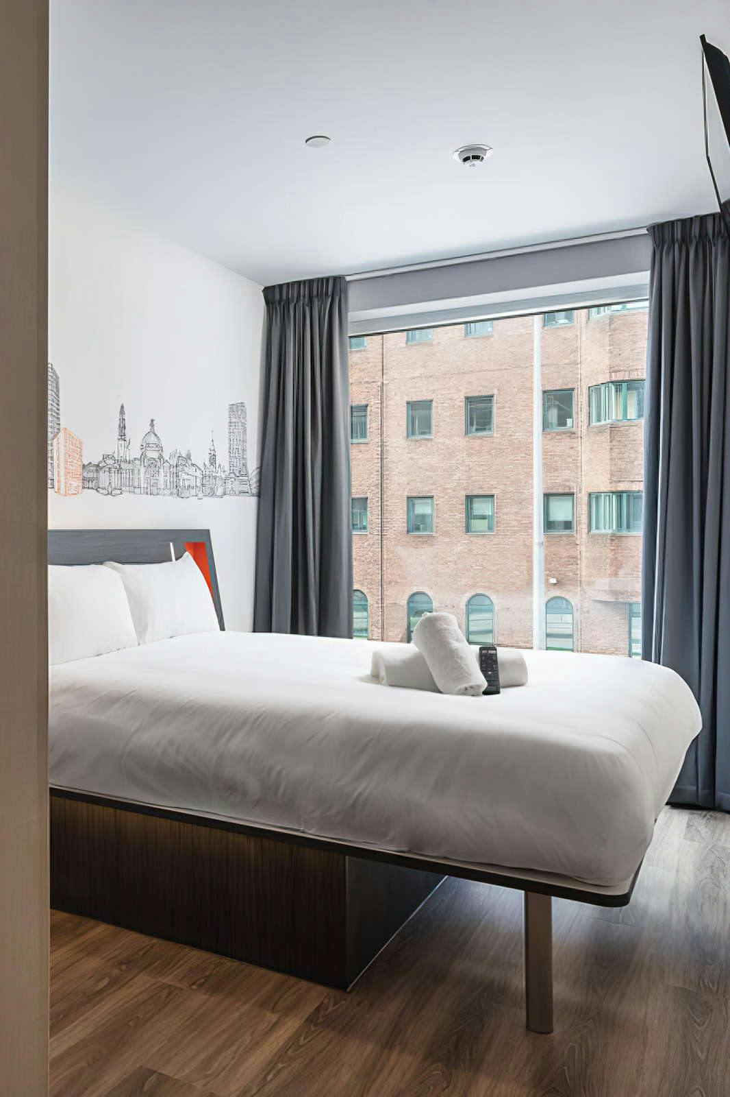 Hotel easyHotel Cardiff photo 3