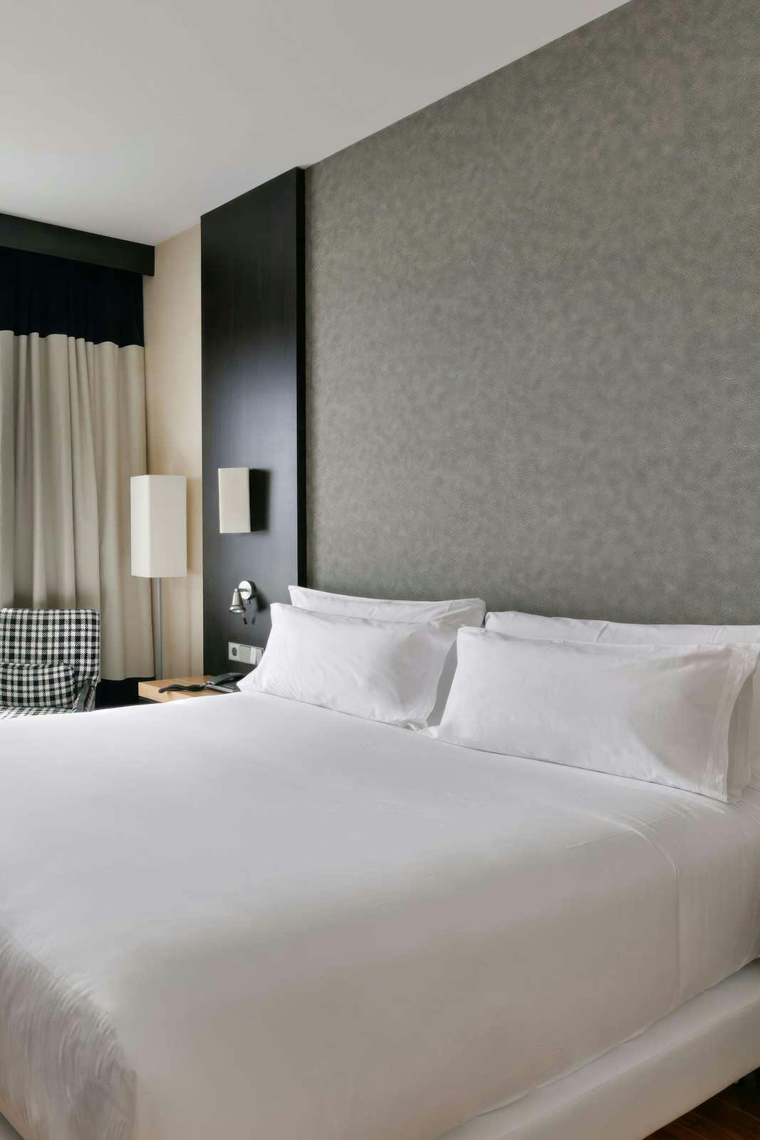 Hotel NH Valencia Center photo 5