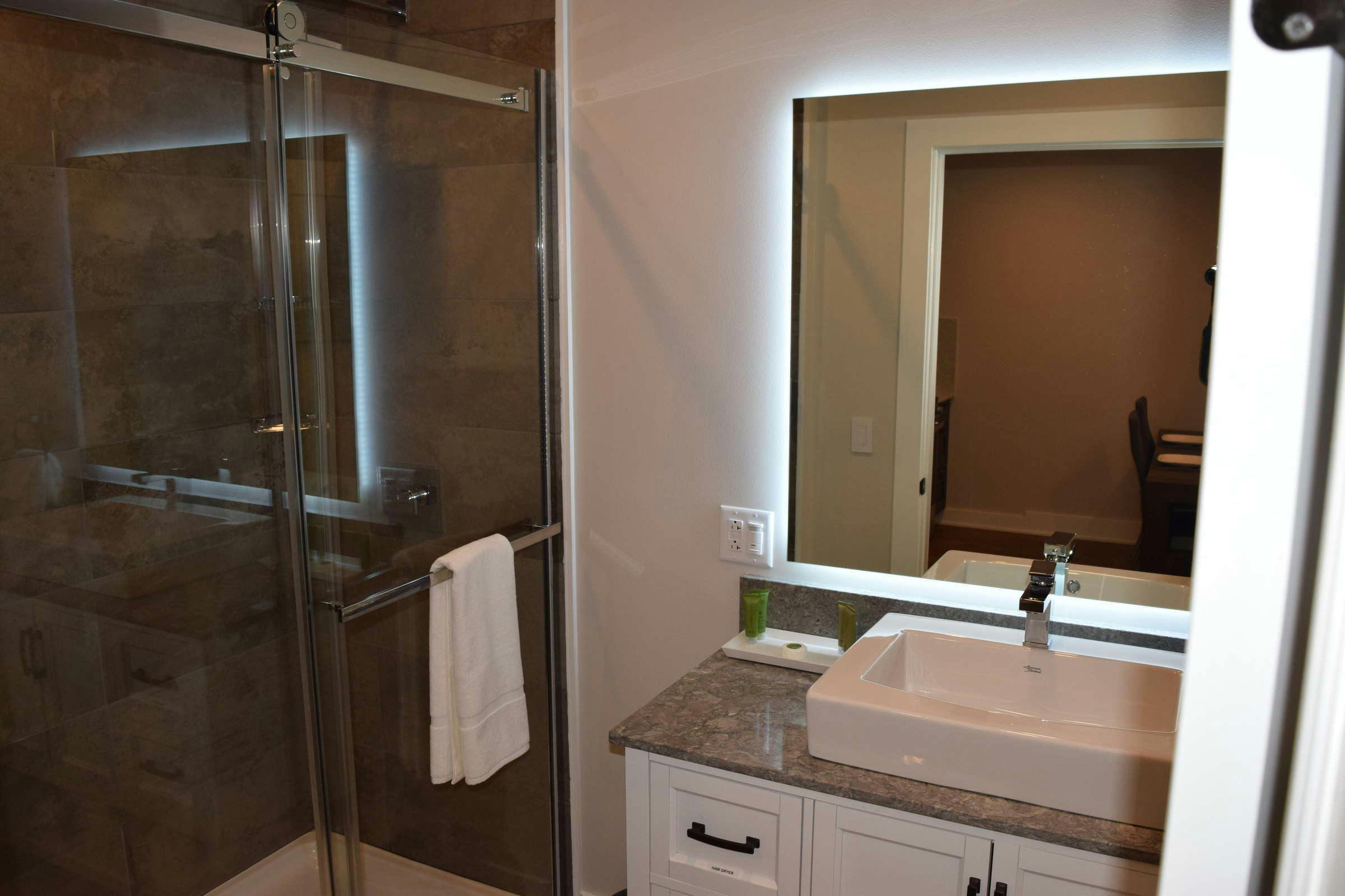 Hotel Lake Placid Inn Main Street Apartment Suites photo 5