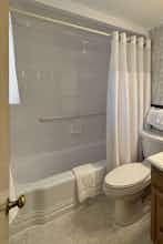 Hotel Azalea Garden Inn photo 5