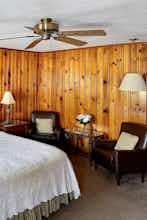 Hotel Azalea Garden Inn photo 2