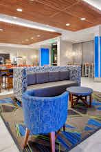 Hotel Holiday Inn Express & Suites VA Beach Oceanfront by IHG photo 5