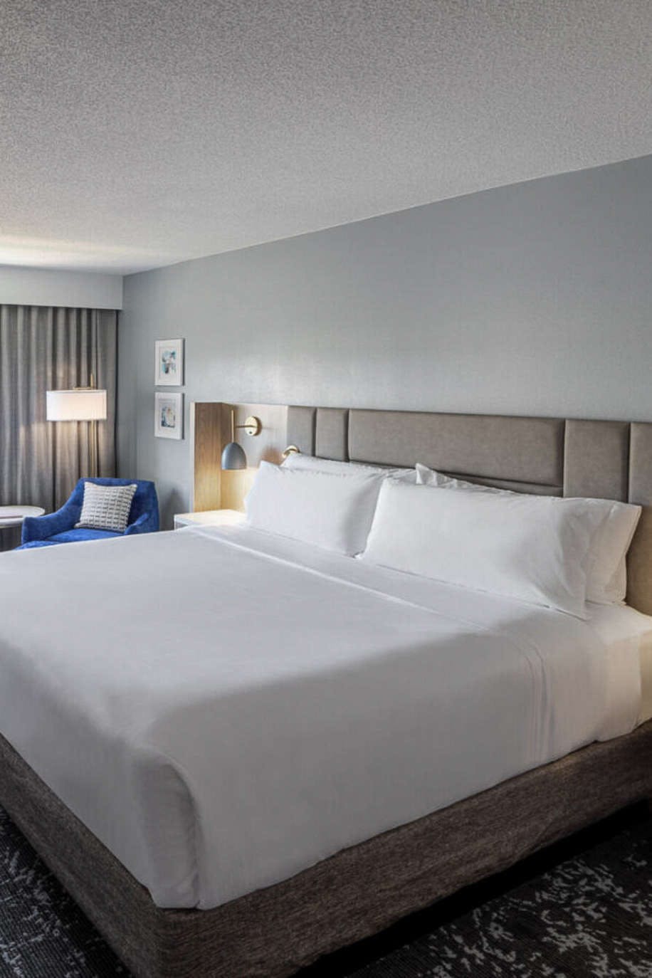 Hotel Crowne Plaza Ft. Myers Gulf Coast photo 1