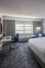 Hotel Crowne Plaza Ft. Myers Gulf Coast photo 2