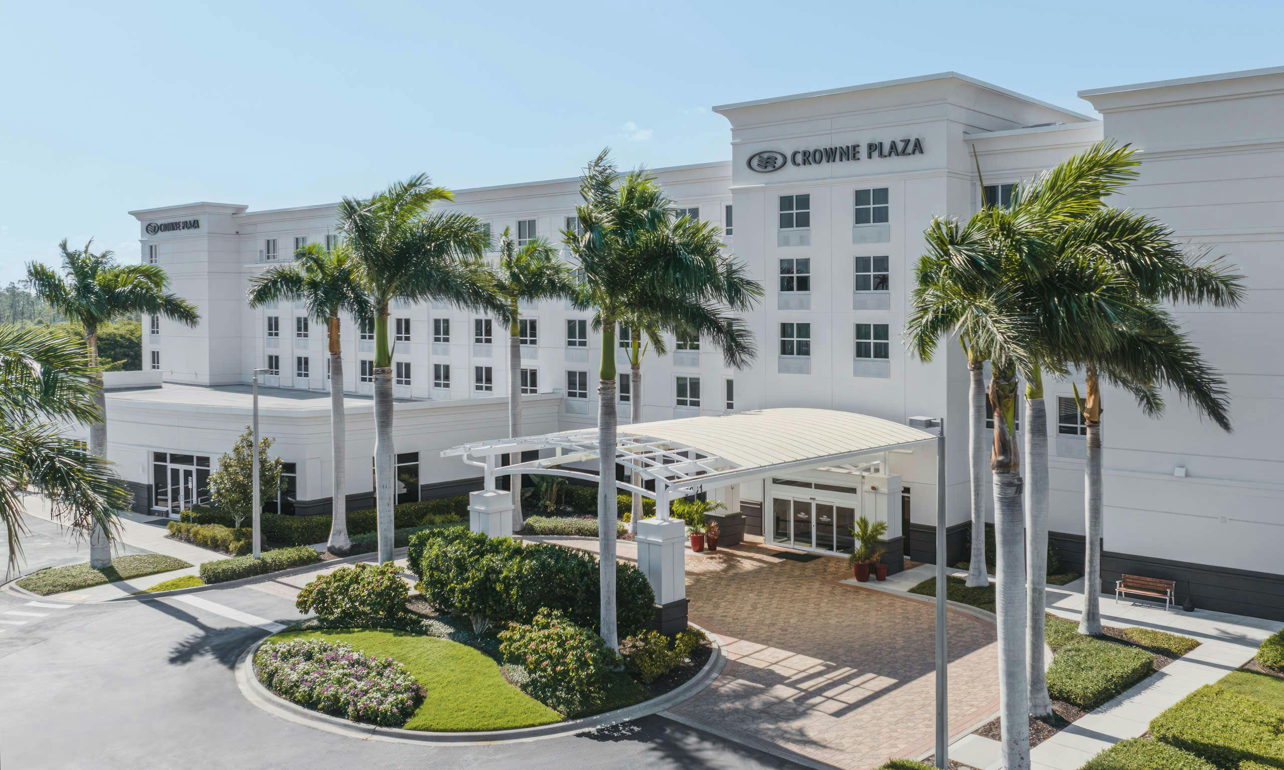 Crowne Plaza Ft. Myers Gulf Coast