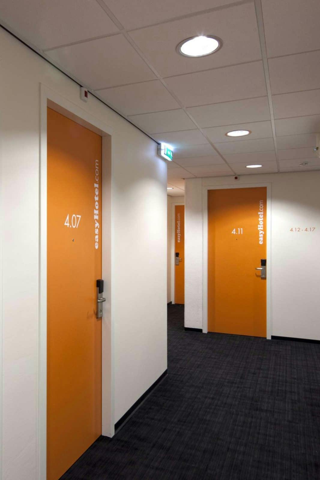 Hotel easyHotel Amsterdam City Center photo 3