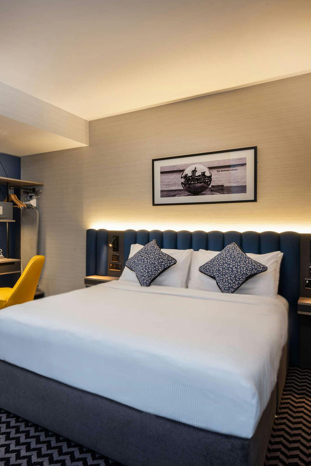 Hotel Academy Plaza Hotel photo 2