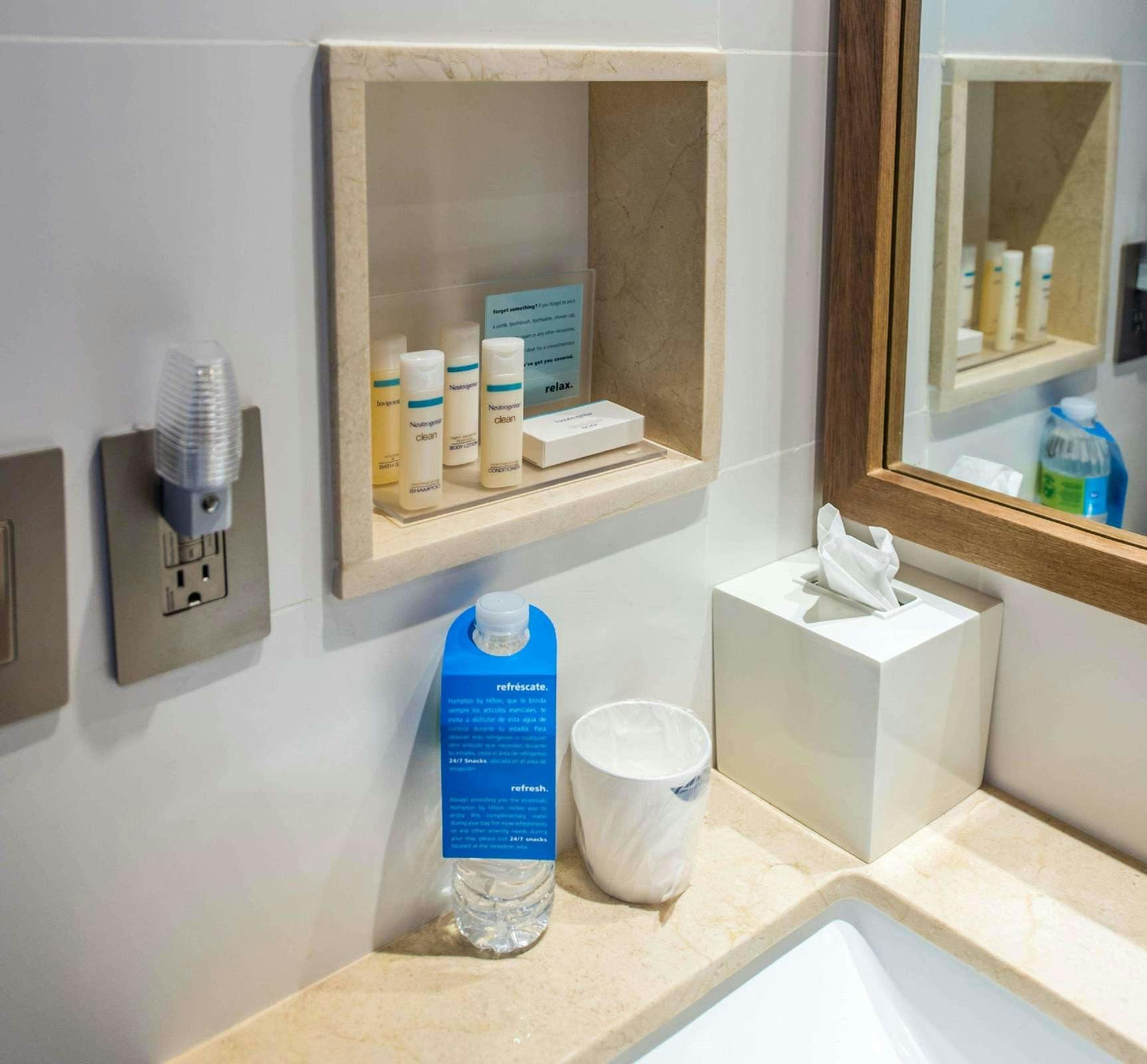 Hotel Hampton by Hilton Santo Domingo Airport photo 3