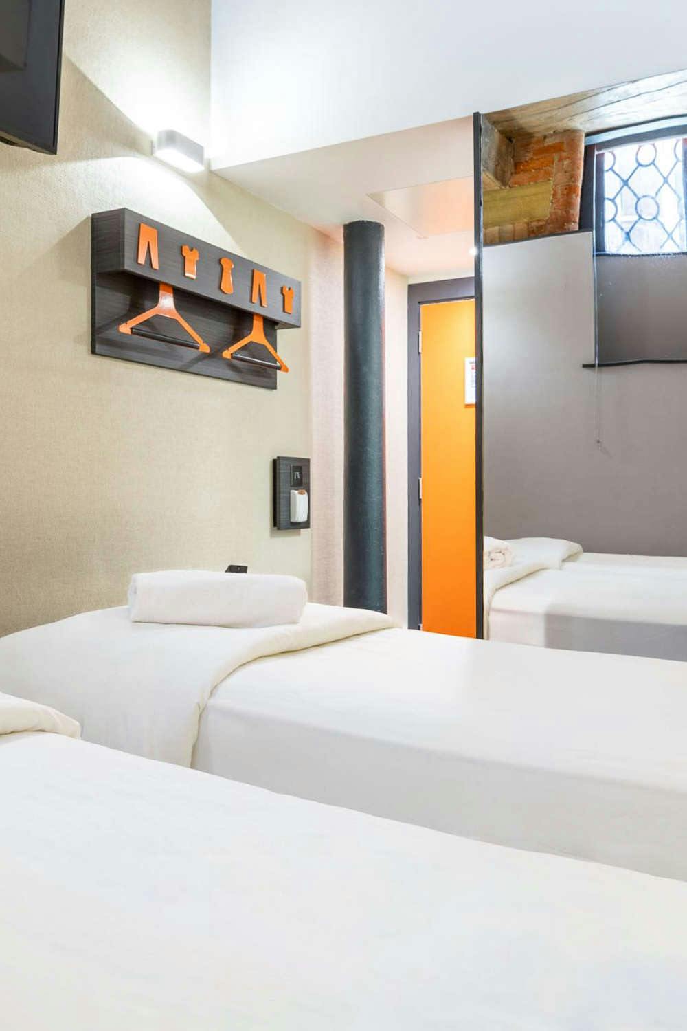 Hotel easyHotel Manchester photo 4