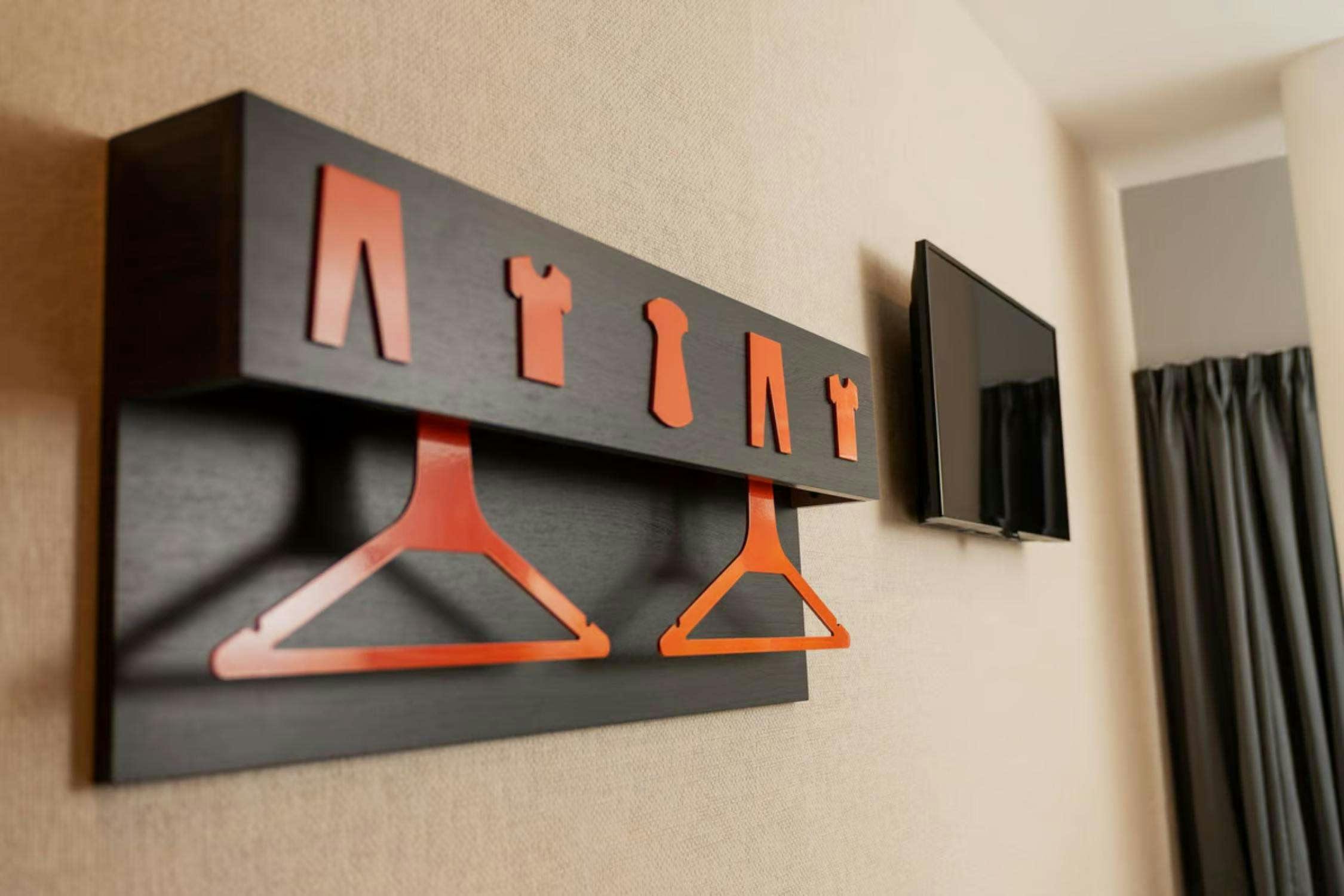 Hotel easyHotel Milton Keynes photo 4