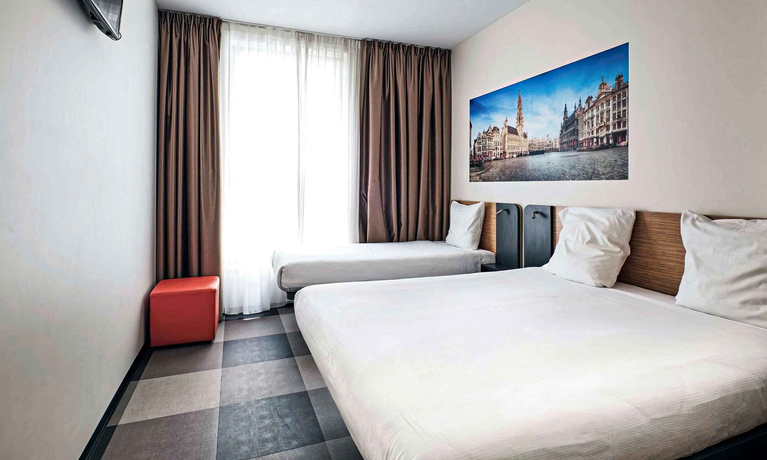 Hotel easyHotel Brussels City Center photo 1