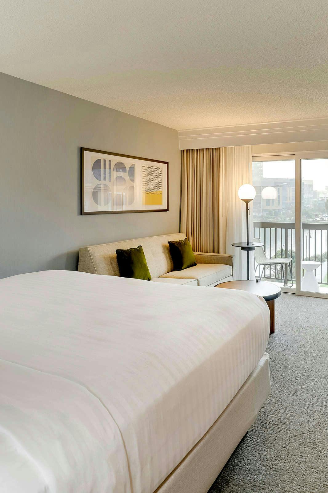 Hotel Sonesta Select San Francisco Airport Oyster Point Waterfront photo 2